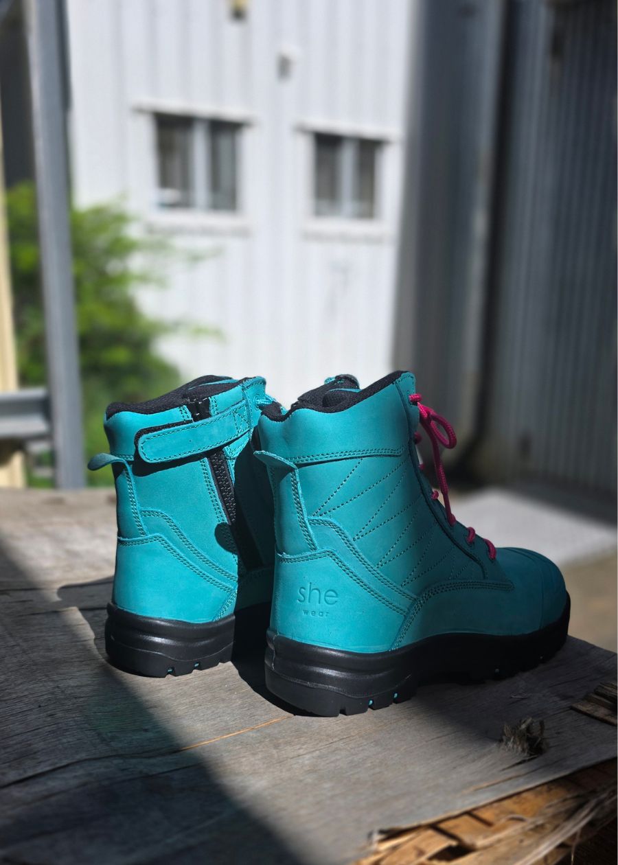Back oof aqua safety working boots
