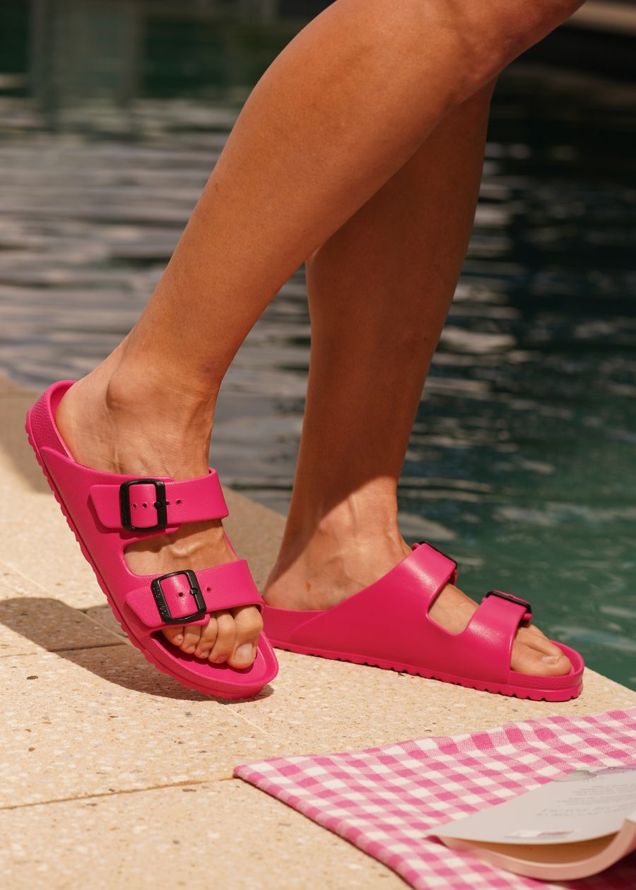 Chill: womens waterproof slides