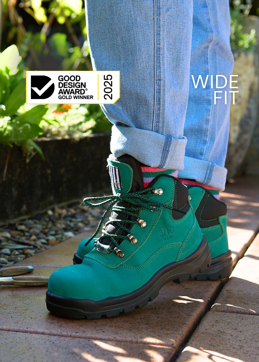 Does: wide fit women's hiker safety work boots