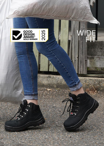 Does: wide fit women's hiker safety work boots