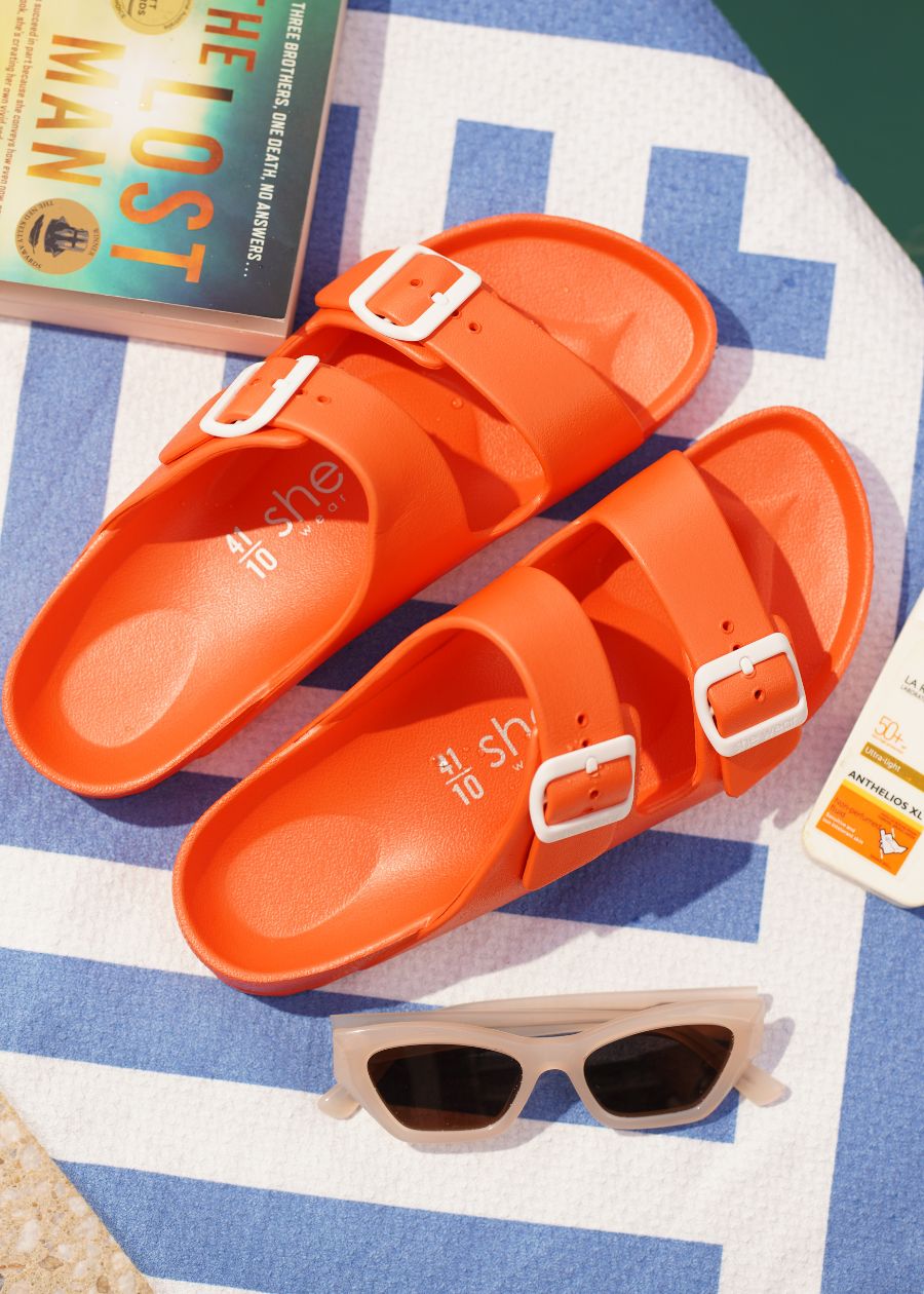 Chill: womens waterproof slides