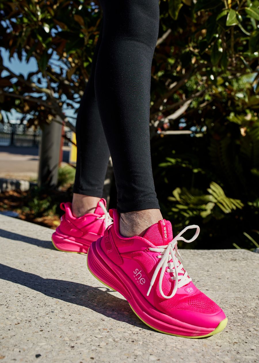 Pace: supportive women's walking shoe