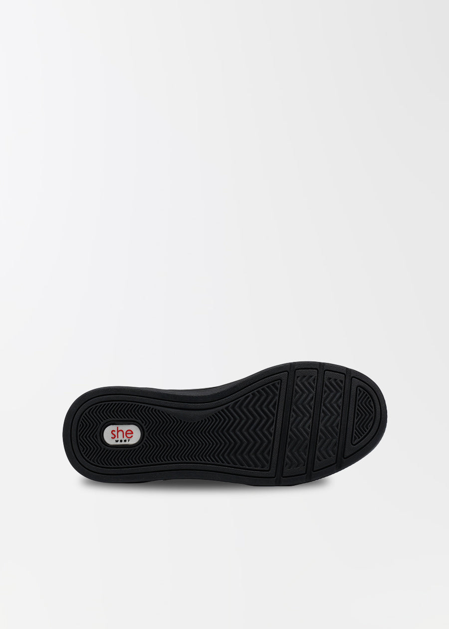 Supports: all day comfort women's sneakers