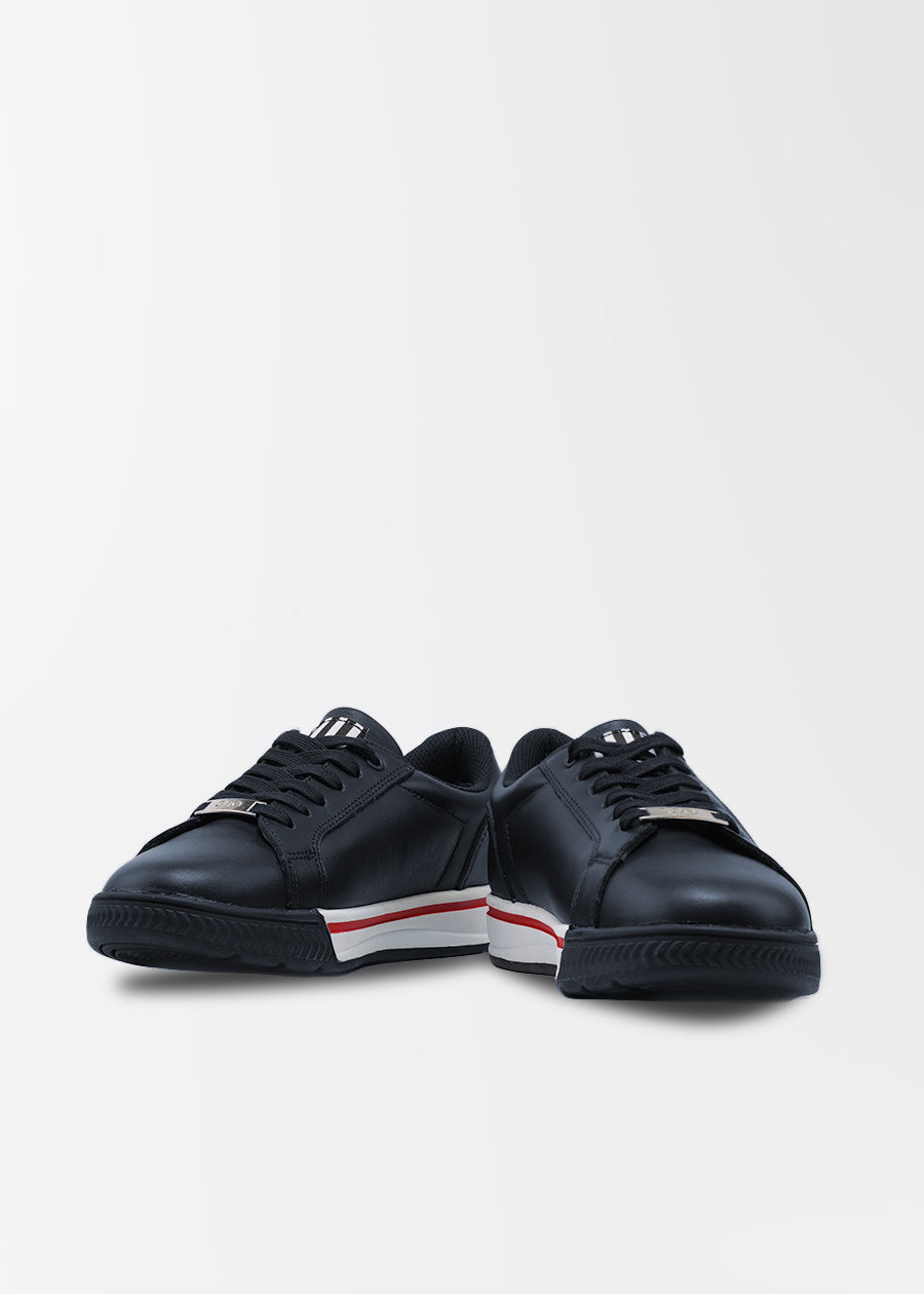 Supports: all day comfort women's sneakers